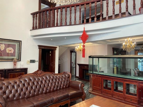 上海松江松江新城檀香花苑(别墅)檀香花苑(别墅) 5室2厅3卫 南北通透