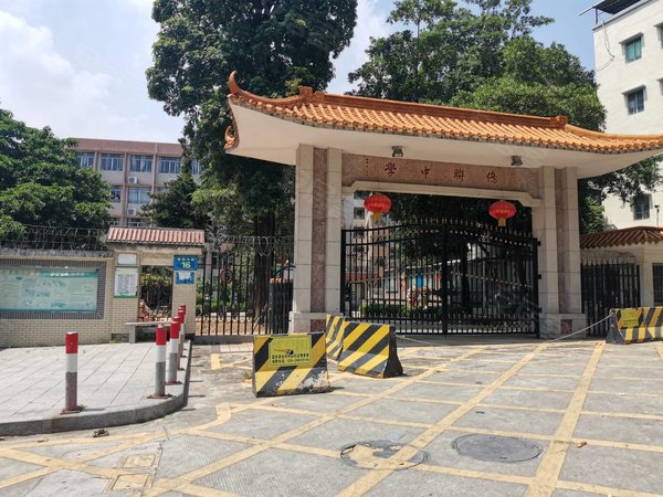 广州番禺市桥侨联大街大院侨联中学门口 近市桥地铁 厅大房大有匙即