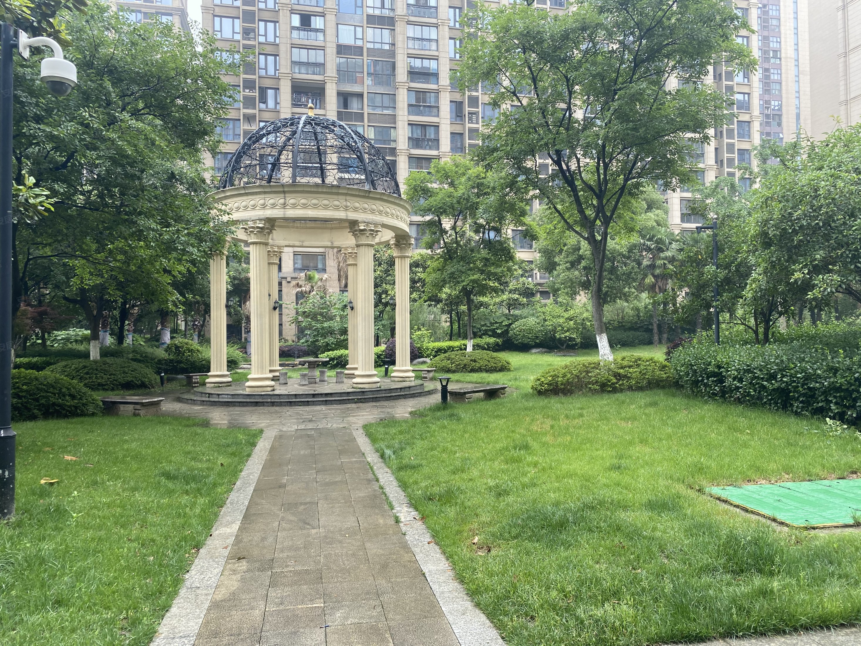 新出房源双地铁香缇华苑精装修带入室花园一梯一户随时看