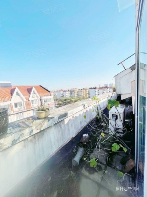 使用面积大!带停车位,嘉乐花园二手房,303万,4室3厅,2卫,101.