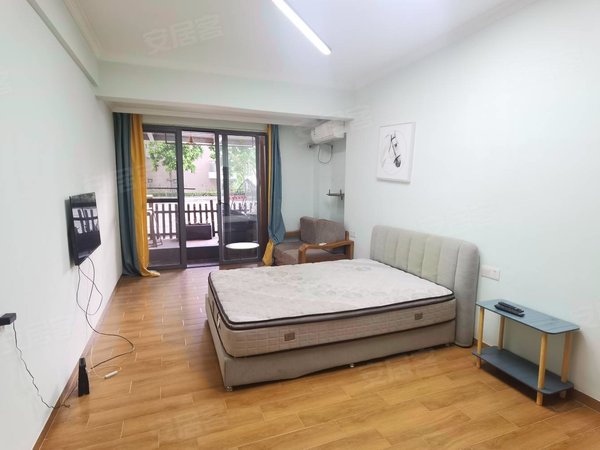 深圳龙华民治润达圆庭红山站 润达圆庭 带庭院朝花园单间 可注册公