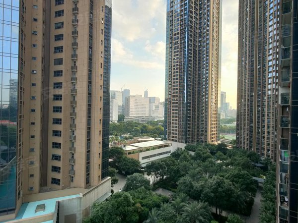 深圳南山科技园阳光粤海花园(新出)阳光粤海花园,漂亮装修,智能家居