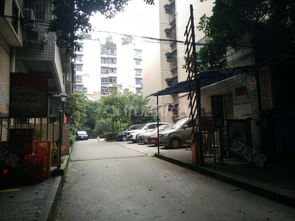 【多图】新港花园,巴国城租房,九龙坡中医院旁 紧邻轻轨站 正规一室一