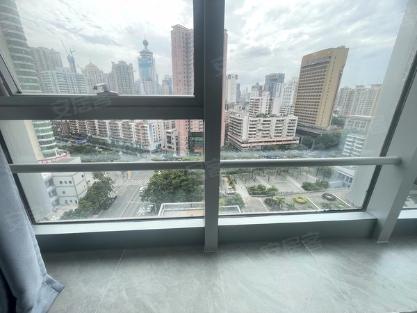 国贸租房,湖贝地铁口旁 阳光城大单间 全新家具 落地玻璃 采光好,罗湖