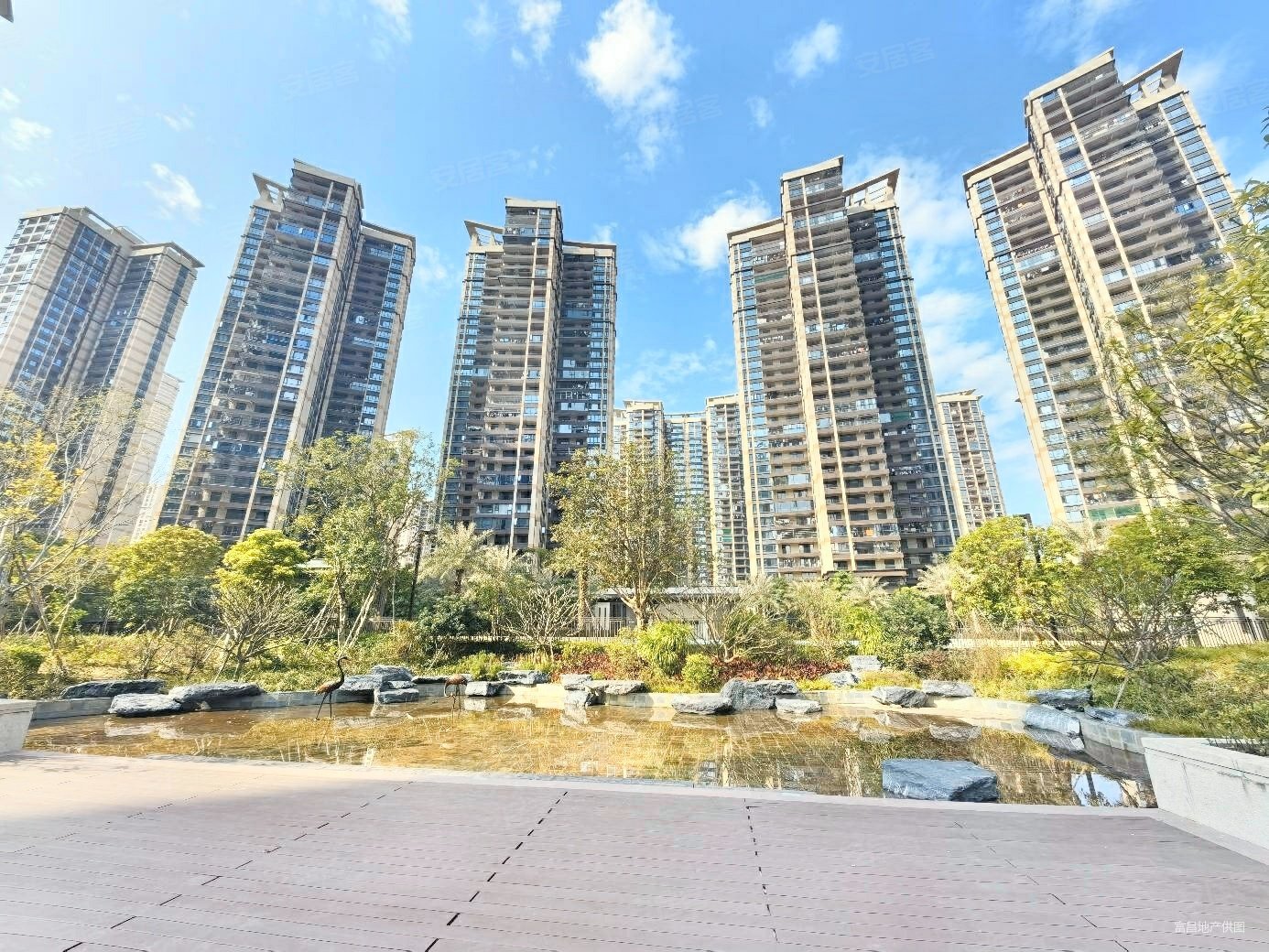 南北通透,中洲天御花园二期二手房,276万,6室2厅,3卫,170平米-惠州