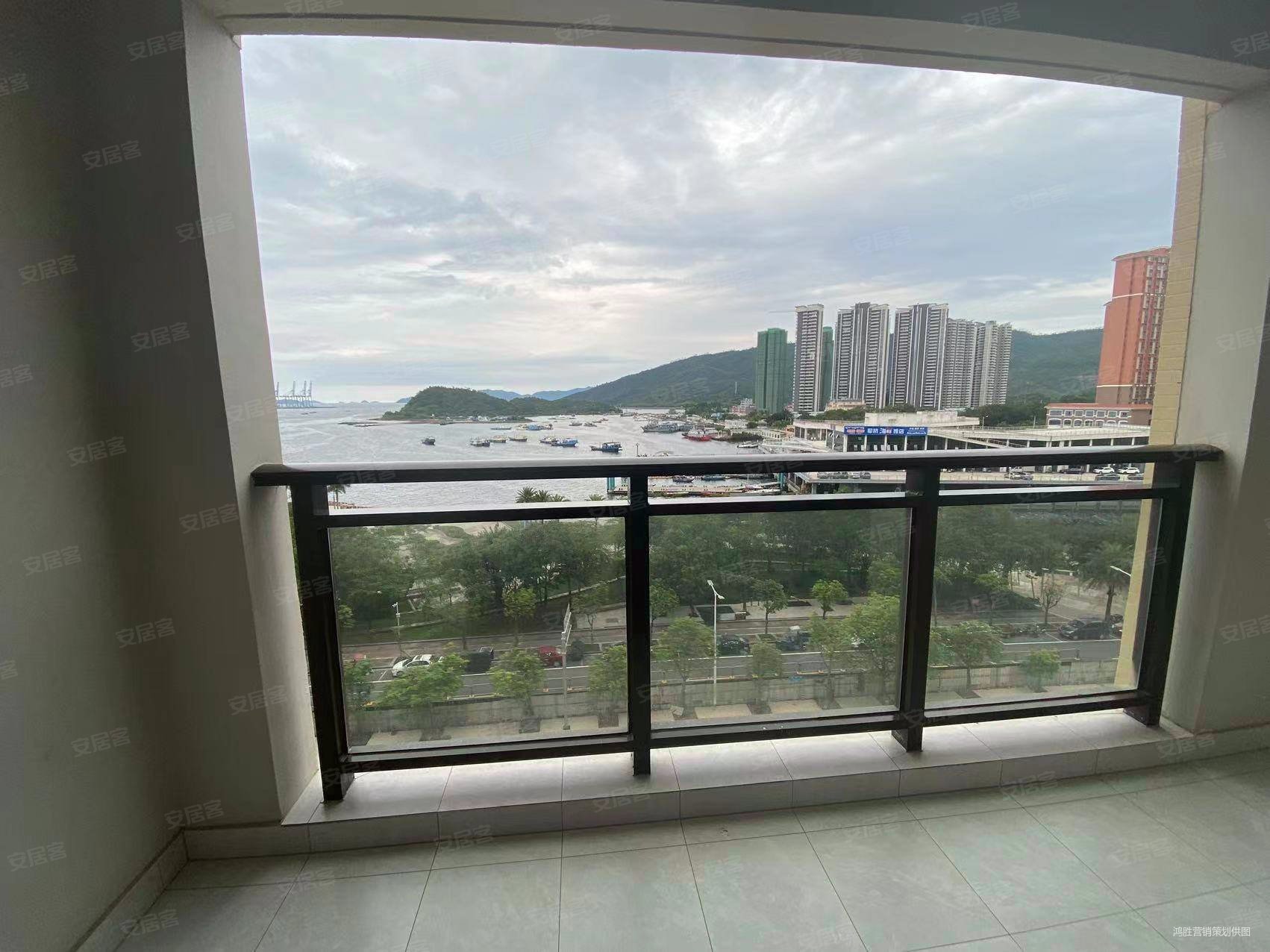 地铁口旁边(来电看房)带车位 一线海景 乌尔姆旁边,海景城二手房,35万