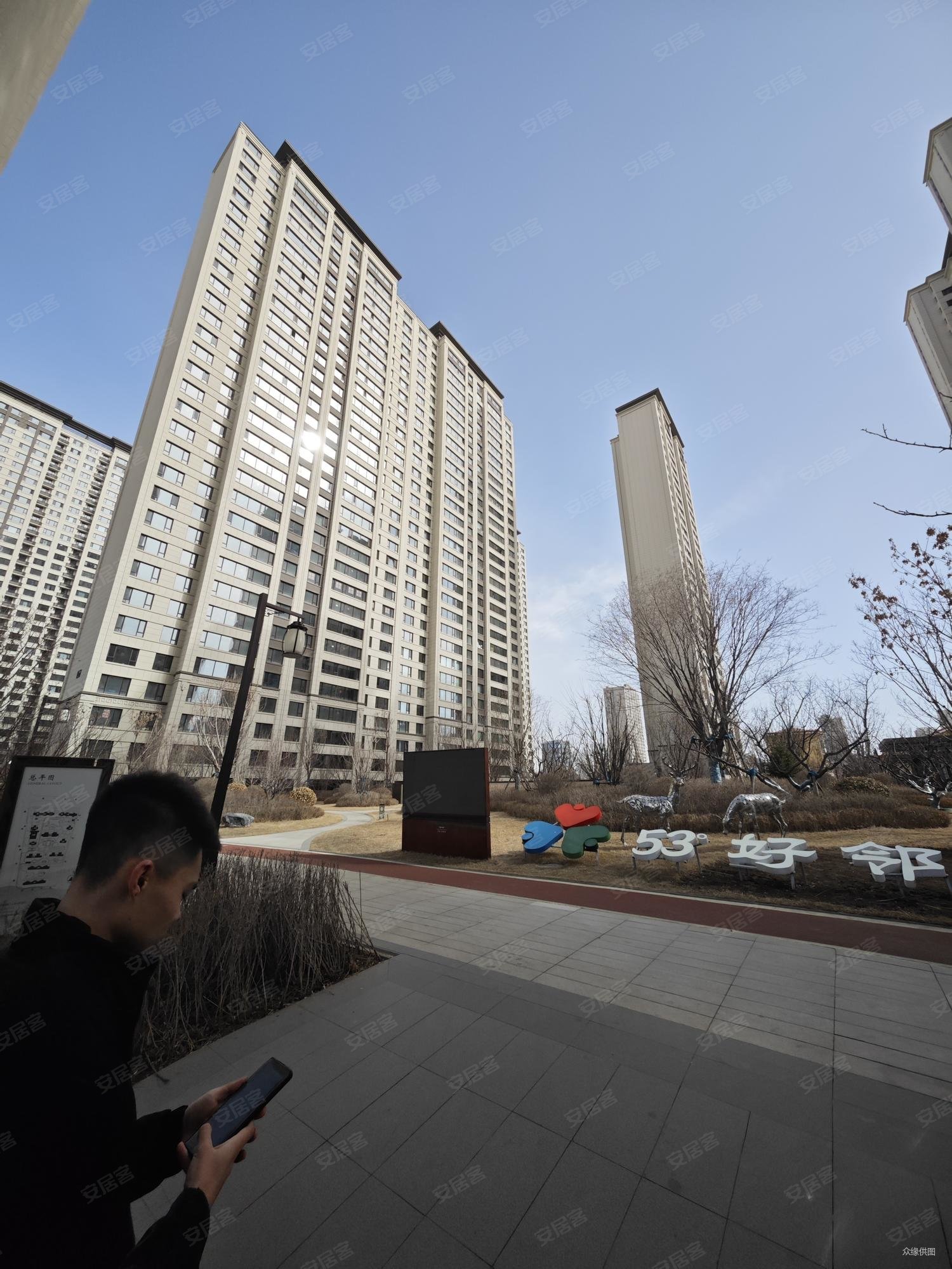 停车方便 带电梯 南向采光好 次新小区 近医院,中海铂悦府二手房,228