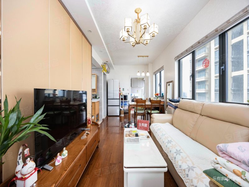 中环阳光星苑 楼层好 精装修 近地铁 东南户型 交通便捷