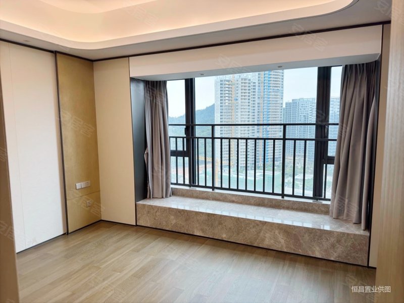 户型方正大气  贵享受新装修管家式管理