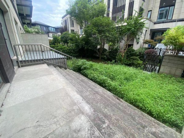 原著下叠别墅 大花园 挑高客厅 送车位 随时看,龙湖狮山原著(别墅)