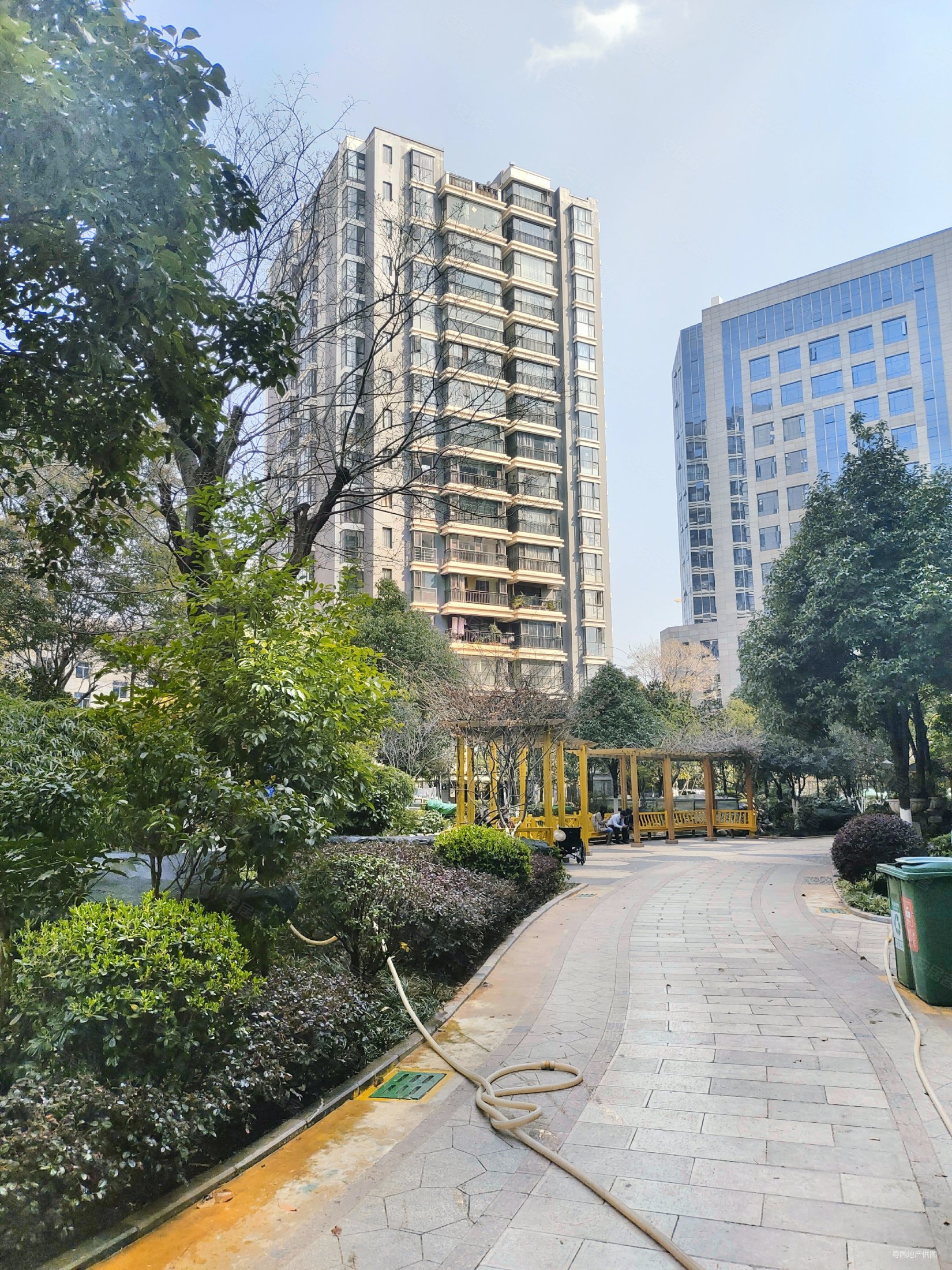 巫家坝旁2室2厅馨逸雅筑地铁口电梯房