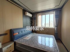 中联壹城单身公寓  精装修 家电家具齐全  拎包入住