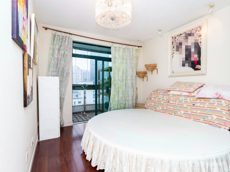 地铁口 新上飞机大三房 半年出一套 位置 赠产权车位,西部俊园二手房