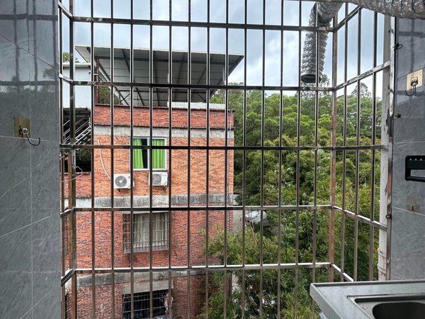 广州天河柯木塱柯木塱新村西街自建房整租柯木塱六号线大采光一房一厅