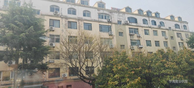 皇冠金海湾花园南区96平住人二楼三室仅售1138万