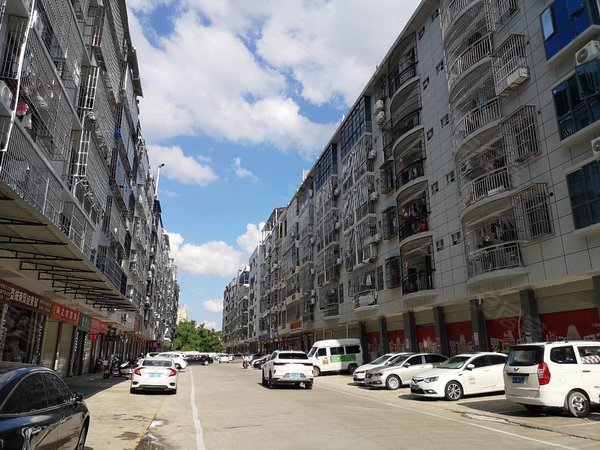 南宁良庆大沙田德政路自建房良庆区金象地铁站附近,大沙田夜市街,精装