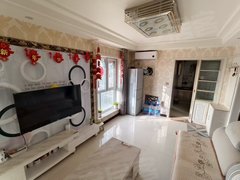 阿克苏阿克苏市阿克苏城区银基王朝电梯精装修单身公寓客卧分离可月付1700，押一付一出租房源真实图片