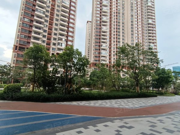 良庆周边租房,印象御景湾 3房中间楼层 看小区安静1300,良庆租房-南宁