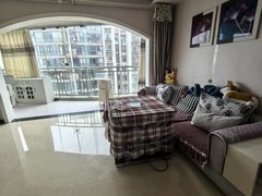 毕节七星关七星关城区白金府邸电梯25楼精装修，三室二厅一厨二卫13000一年出租房源真实图片