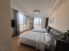 威海经区长峰免中介费物业费，菁英公寓，拎包入住，坐拥便捷交通与繁华商圈出租房源真实图片