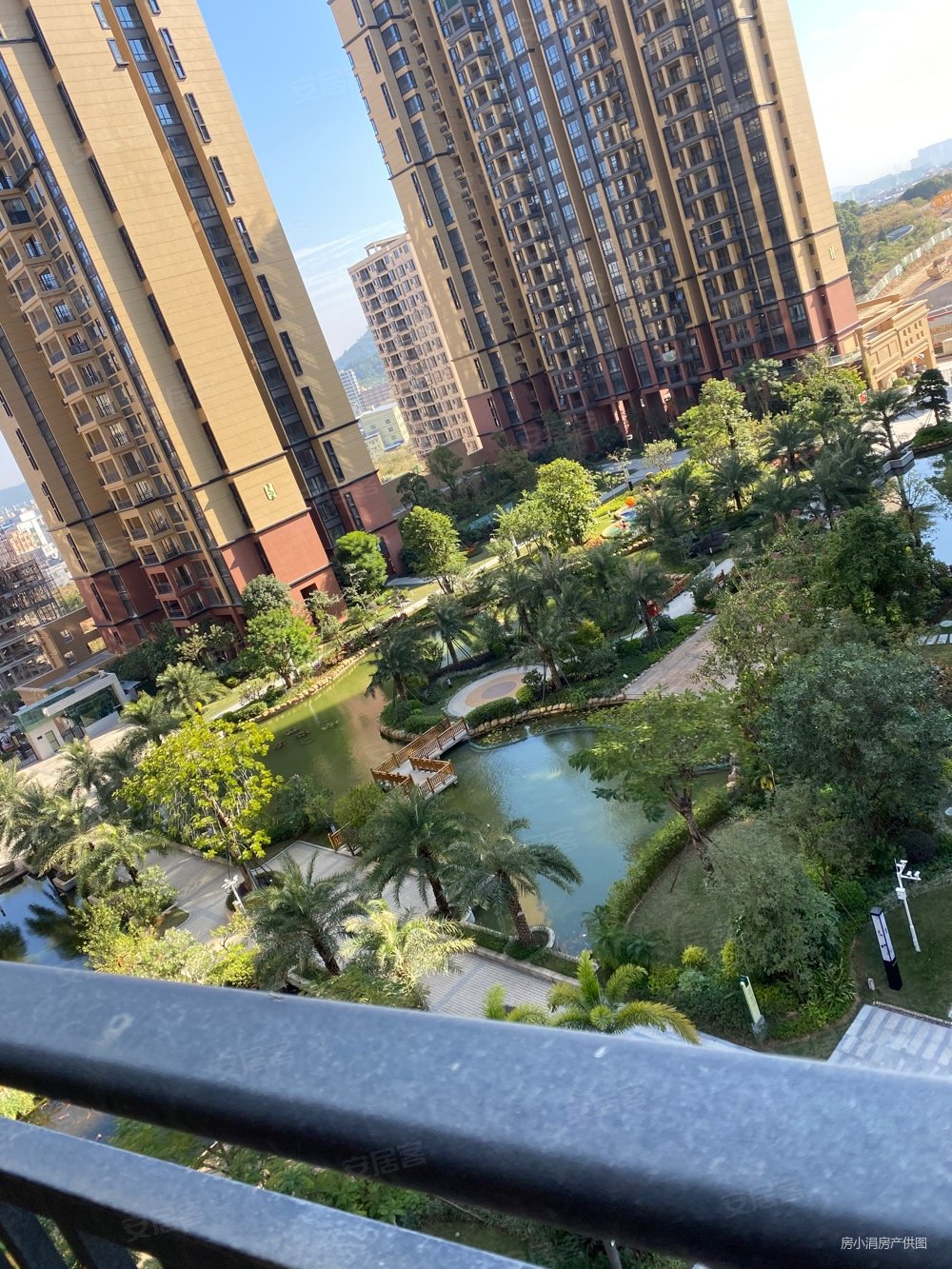 新圩本地中介水岸花山4房精装修入门就感觉很舒服的房子