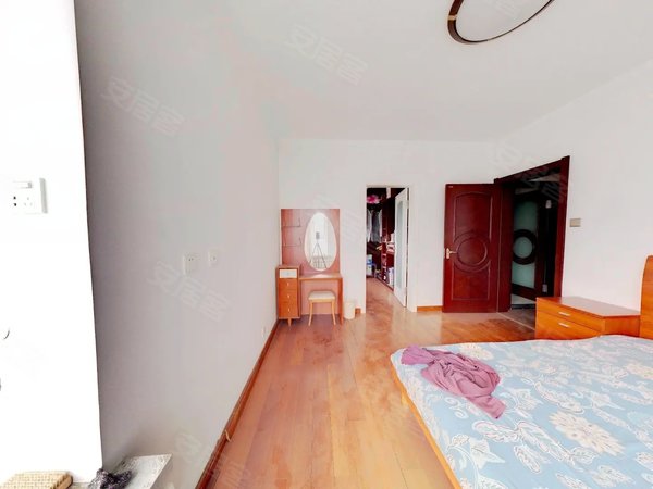 泊岸华庭 3室2厅1卫 131平 电梯房 精装修 随时可看,沈河租房-沈阳58