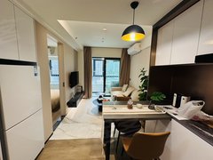 厦门同安工业集中区官浔路边精装修采光大单间带阳台出租设备齐全价格面议步行公交站出租房源真实图片