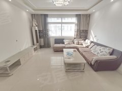 合肥蜀山黄潜望实拍洪岗地铁口华府骏苑4室2卫 初次出租五台空调全屋定制衣柜出租房源真实图片