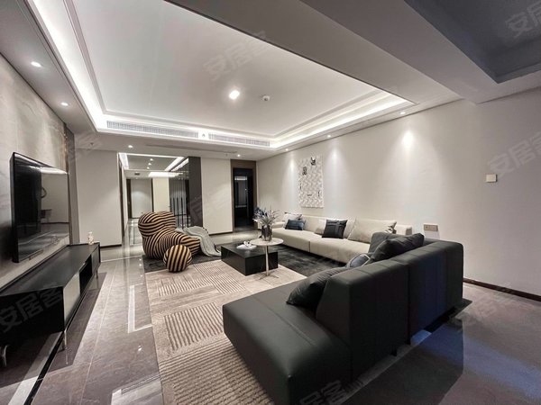 长沙岳麓梅溪湖北梅溪华府梅溪华府 4室2厅3卫 电梯房 精装修 216平