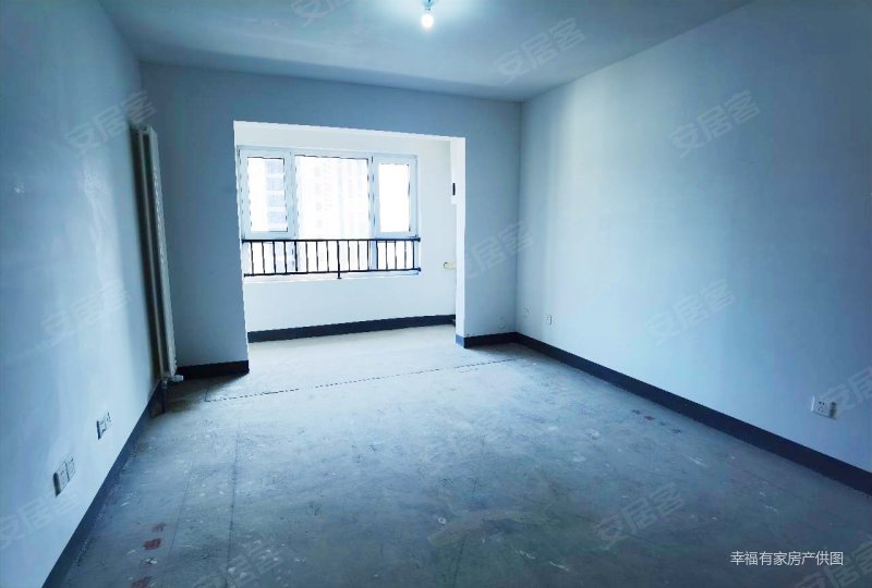 中建水岸香都毛坯未住近酒管近海大翡翠云城