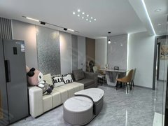哈尔滨道里中央大街建国街六楼两室一厅精装修，押一付一包网，看房随时出租房源真实图片