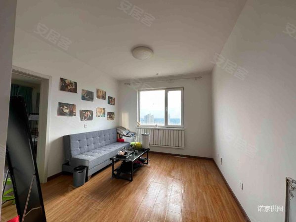荣乐园车位充足高楼层采光充足满五刚需两居