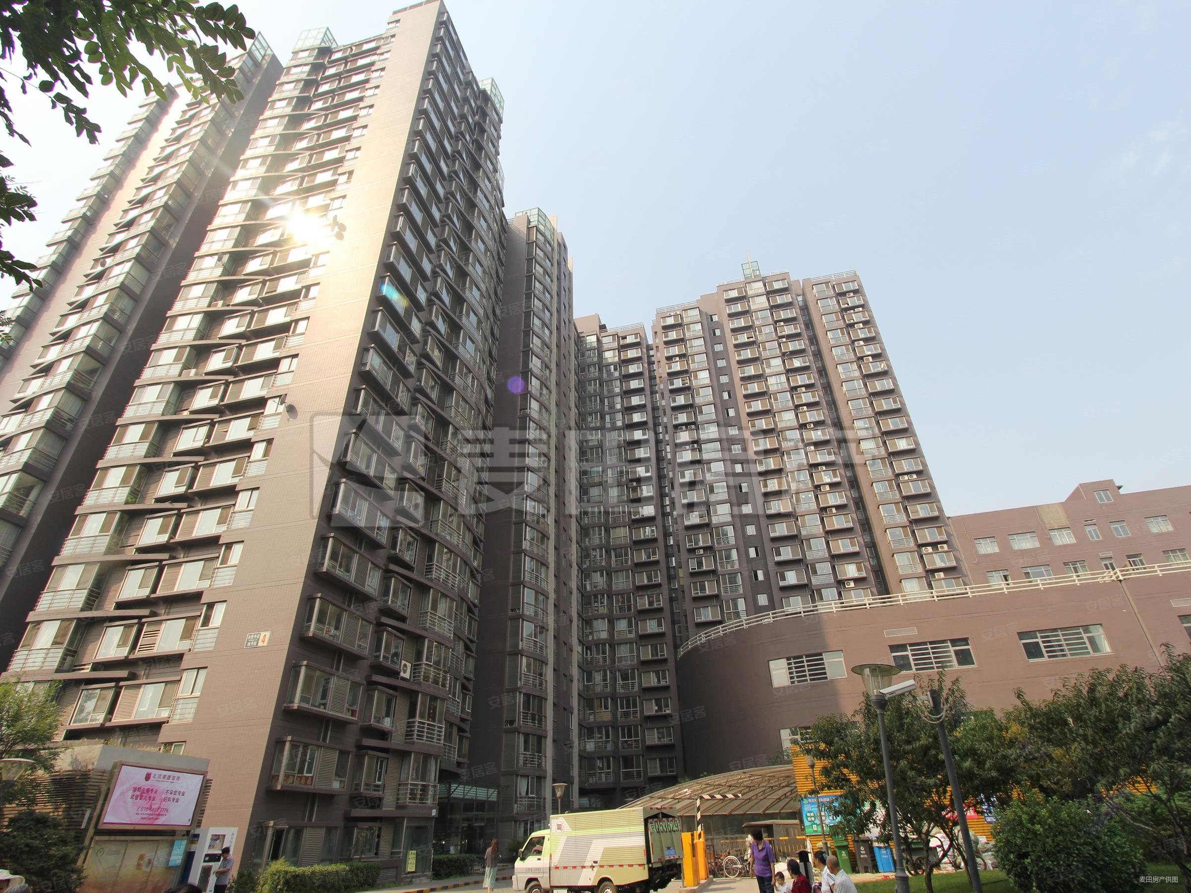 南北通透两居室精装修地铁7号线东城区华城滨河世家