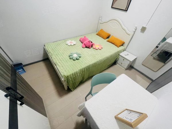 重庆沙坪坝三峡广场沙铁大厦押一付一 无中介 精装单间配套 三峡广场