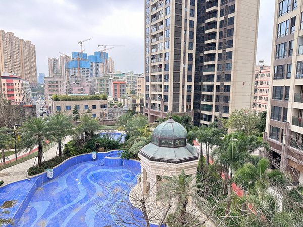 深圳龙岗龙城国际恒大锦苑恒大锦苑三房全新豪华齐全,拎包入住,地铁口