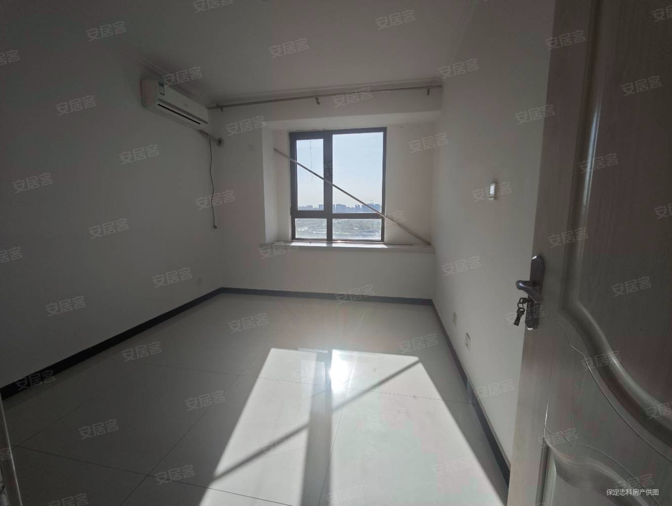 朝阳首府3室2厅1卫97㎡南北72万