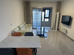 新沂新华路市一中蓝城玉园三室两厅一卫精装拎包入住1600月，房子干净整洁出租房源真实图片