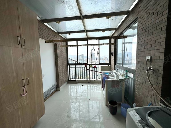 杭州临平临平理想家园汽车北站,丘山大街,九曲步行街附近,朝南一室,外