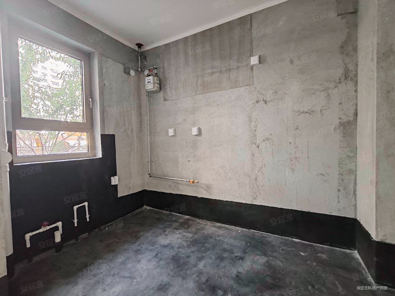 彩虹城3室2厅3卫153㎡南北140万