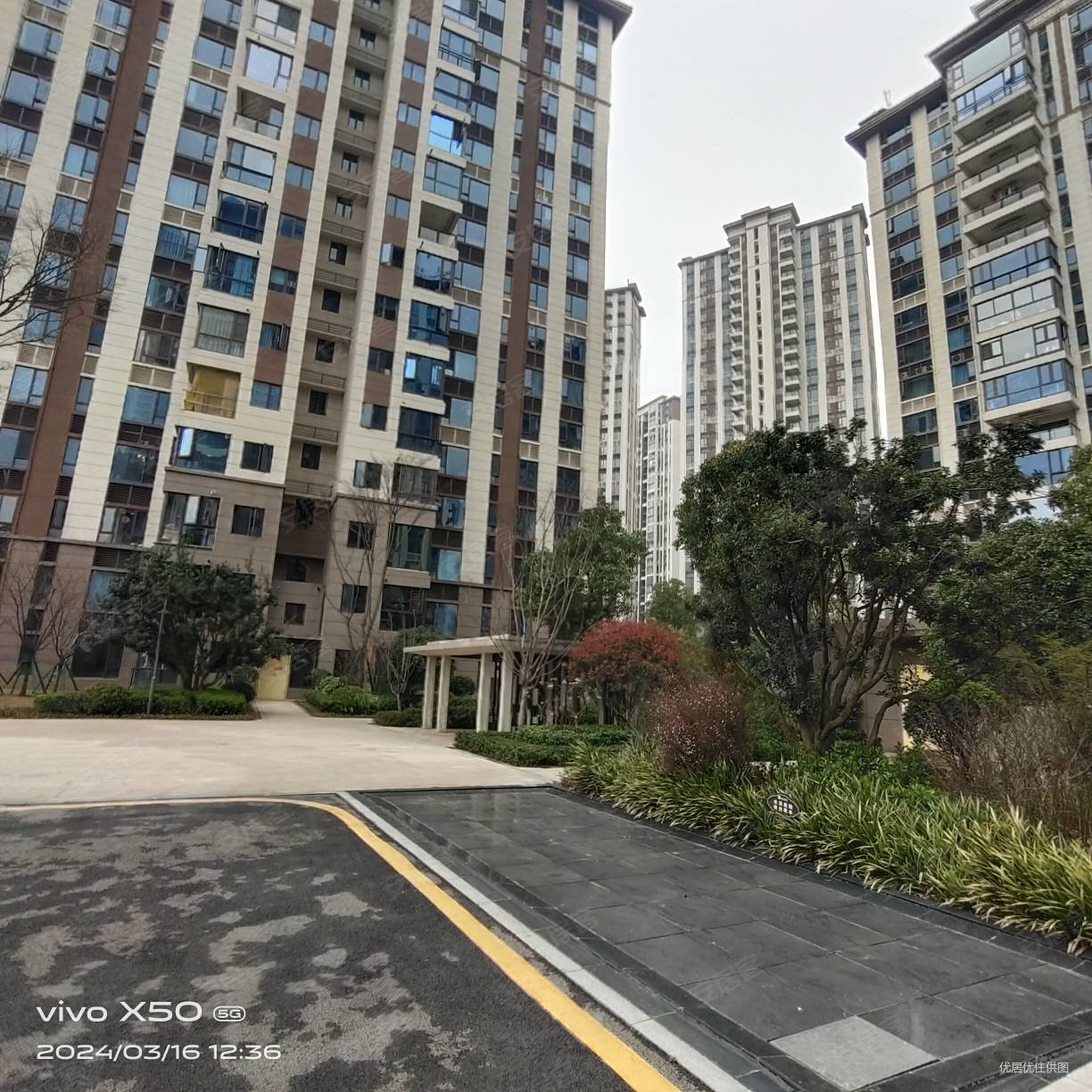 贵阳一号 精装四房 洋房 龙湖附近 近地铁,碧桂园贵阳一号锦园二手房