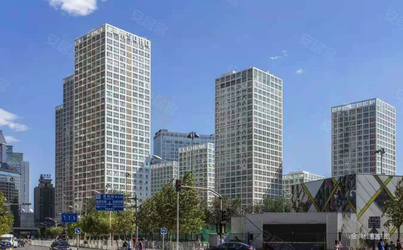 国贸建外soho 70年大 有燃气 可迁户 满五少税,建外soho东区二手房