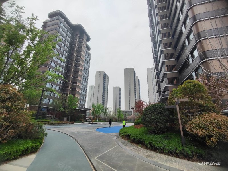 绿地新里铂瑞公馆(北区)二手房,188万,3室2厅,2卫,118平米-西安安居客
