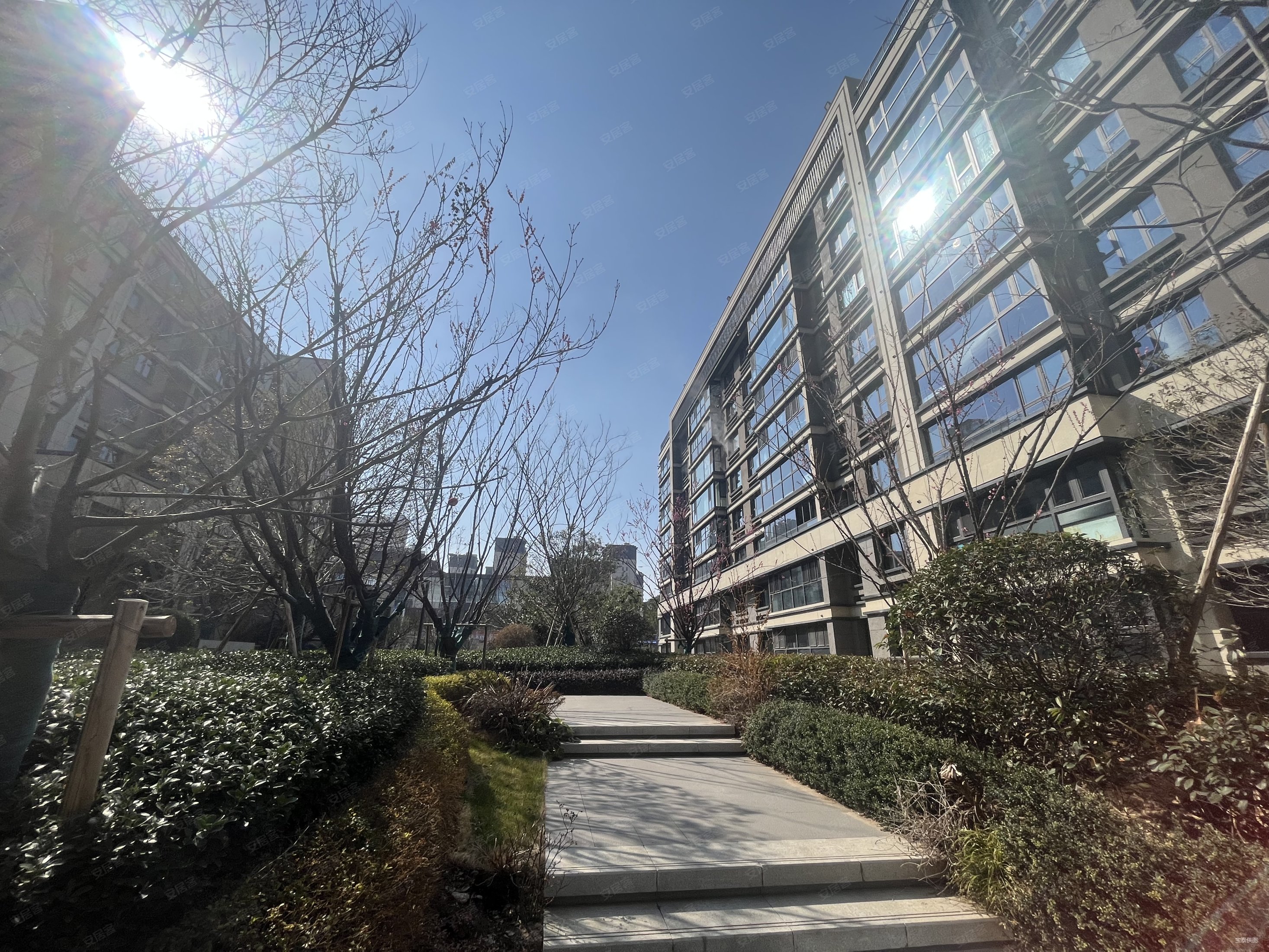 新上有车位美的金科云筑次新房高楼层边户四室电梯房