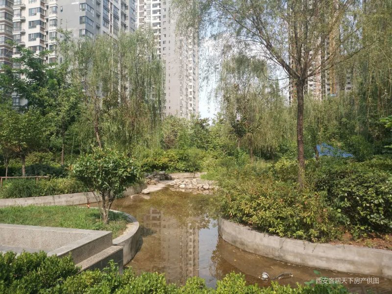 宏府鹍翔九天2室2厅1卫82.62㎡东北87万