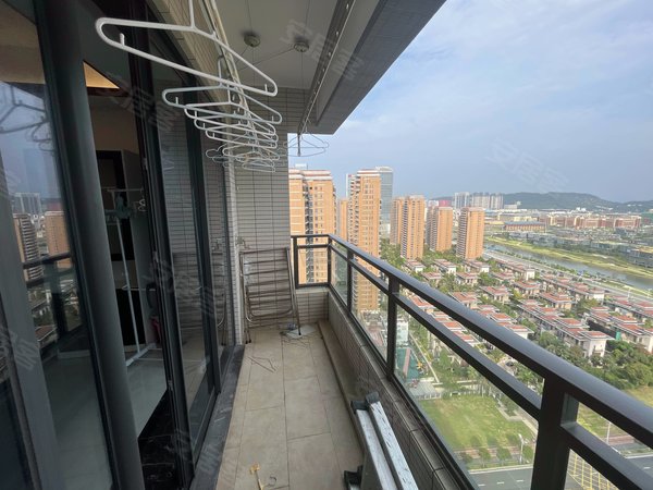 【多图】中海名钻,横琴口岸租房,中海名钻 3室2厅2卫 6500.