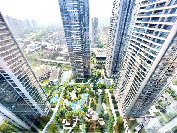 重庆江北寸滩中国铁建西派城2期西派城二期 4房 全新 看江 拎包入住.