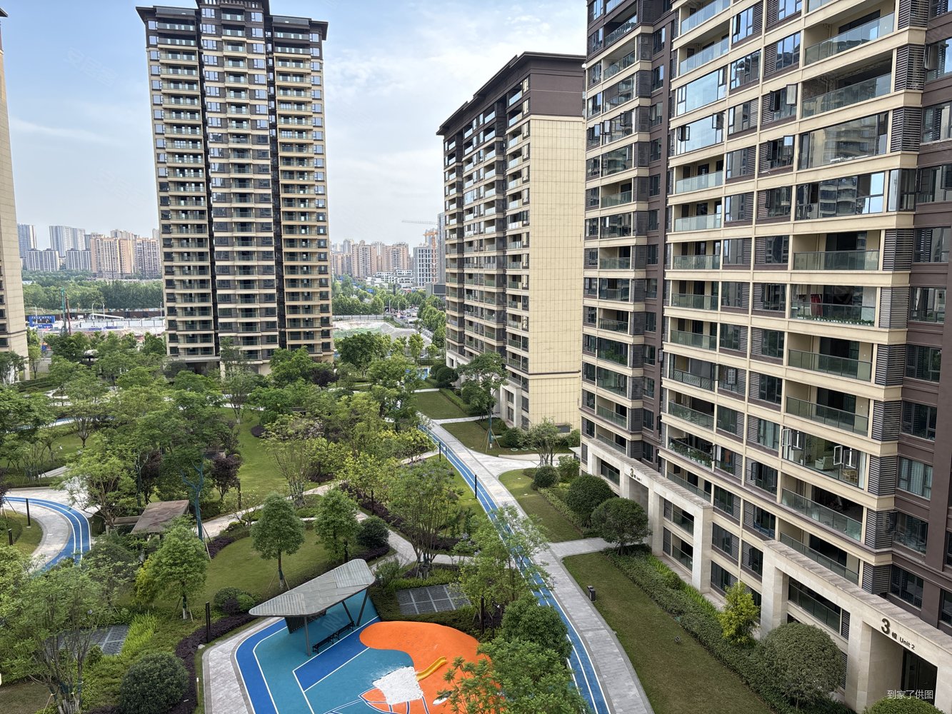 蔡家龙湖天街地铁站现房销售!