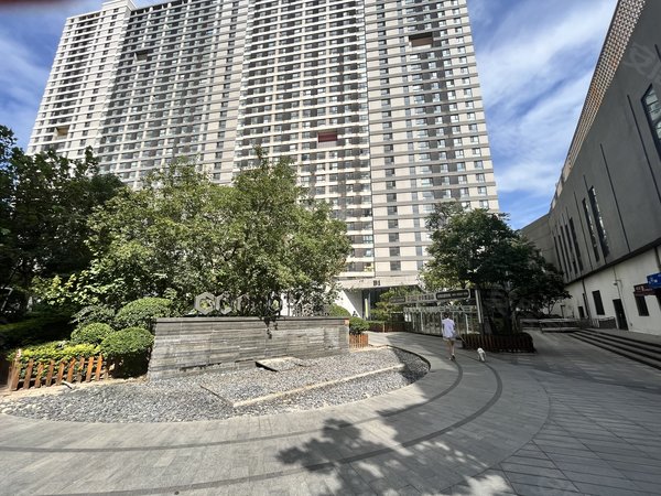 进贤合美国际大厦紧邻1号线传媒大学站 直租无中介 家电齐全 采光好