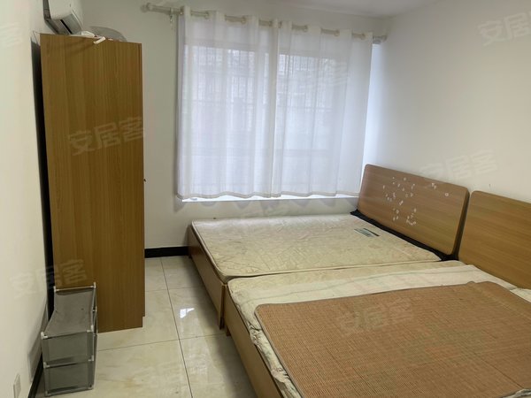 海宁长安镇农发区东方嘉苑(海宁)长安地铁口 学校旁东方嘉苑两室精装出租1500 随时看房民电出租房源真实图片