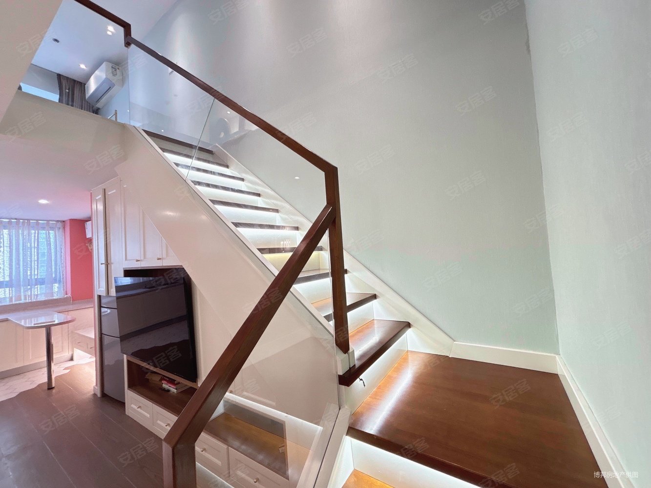 恒大绿洲二期1室1厅2卫65㎡南北45万